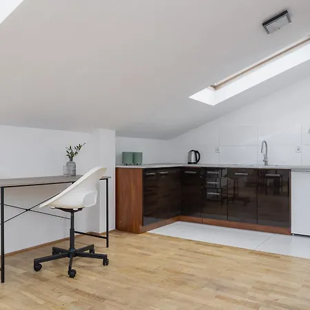 Vanilla Mousse-Studio With Ac-Old Town Apartamento