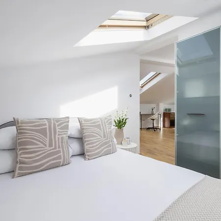 With Ac - Dluga 65 Street 아파트 *